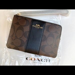 Coach Zip Wristlet In Signature Canvas